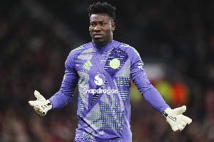 邮报：奥纳纳将因伤休战4-6周，曼联需决定是否签下一名新门将