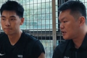 开云体育官网-朱芳雨看望正在康复的崔永熙 并对小崔传授了一些投篮秘籍