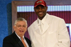 开云体育电脑版-为何知道联盟对于门面的要求？夸梅：因为和老詹一样我也是状元